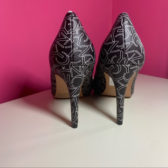 Layne Pumps - Picture 6 of 6